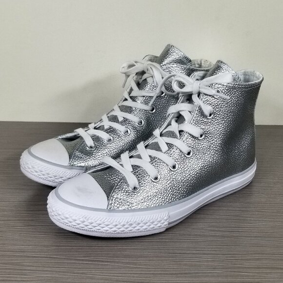 Converse Chuck Taylor All Star Sneakers, Silver Leather, Little Kid Size 3 / 35 - Picture 3 of 12